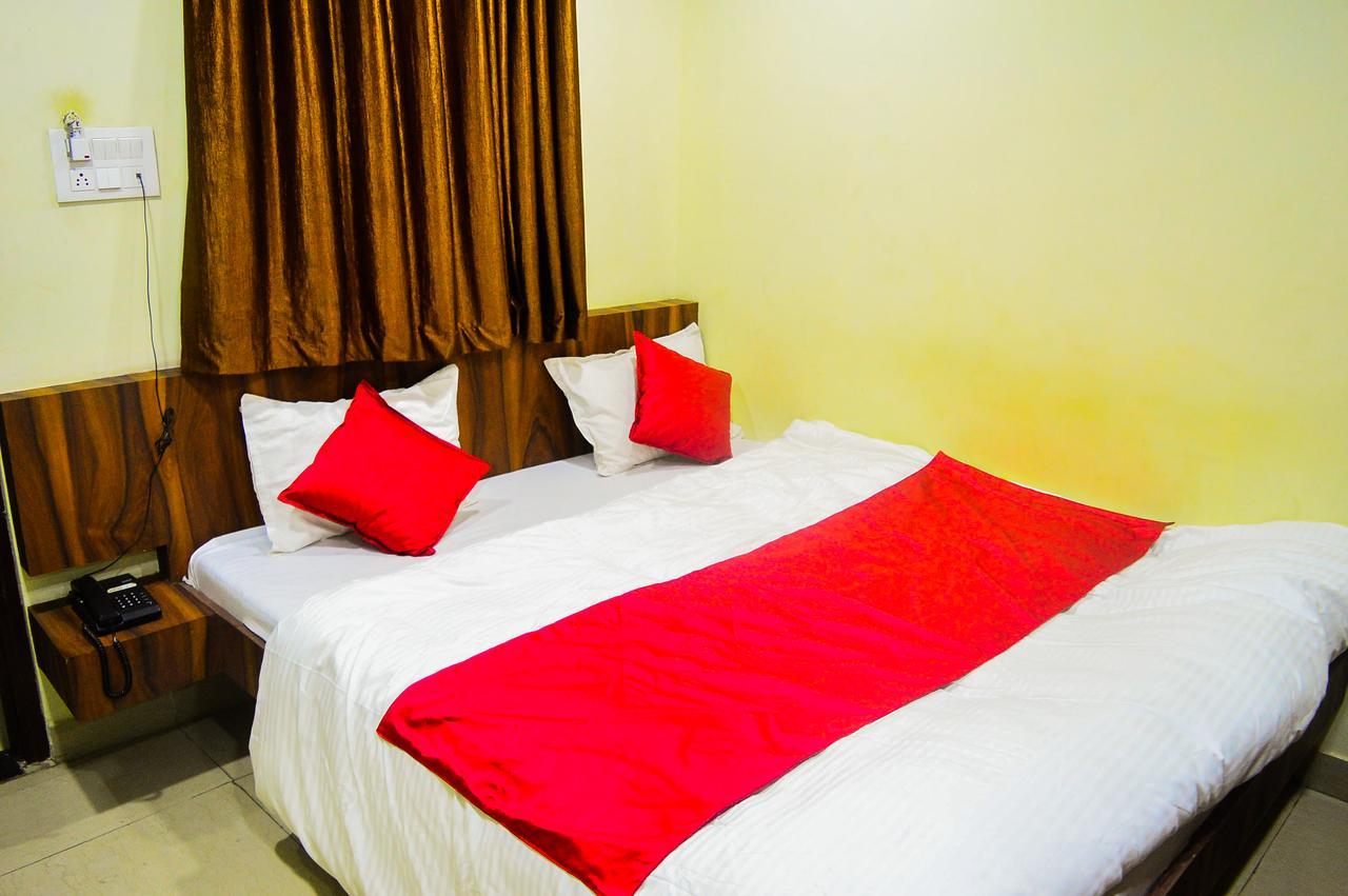 Hotel Kalash Ujjain Exterior photo